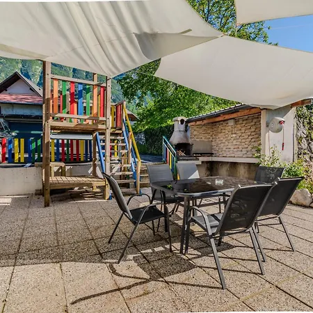 Hosnar, Apartma Time Out Apartma Bovec