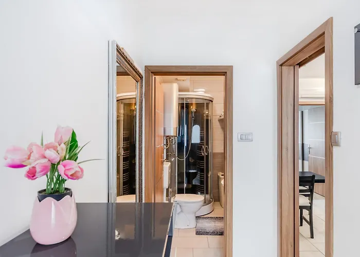 Hosnar, Apartma Time Out דירה *