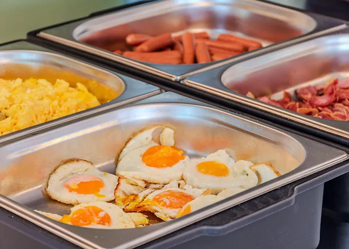 Hosnar, Apartma Time Out