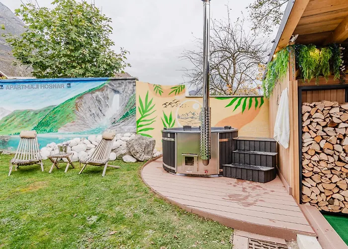 Hosnar, Apartma Time Out דירה